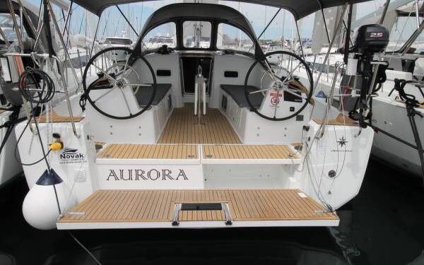 Sun Odyssey 380 Aurora