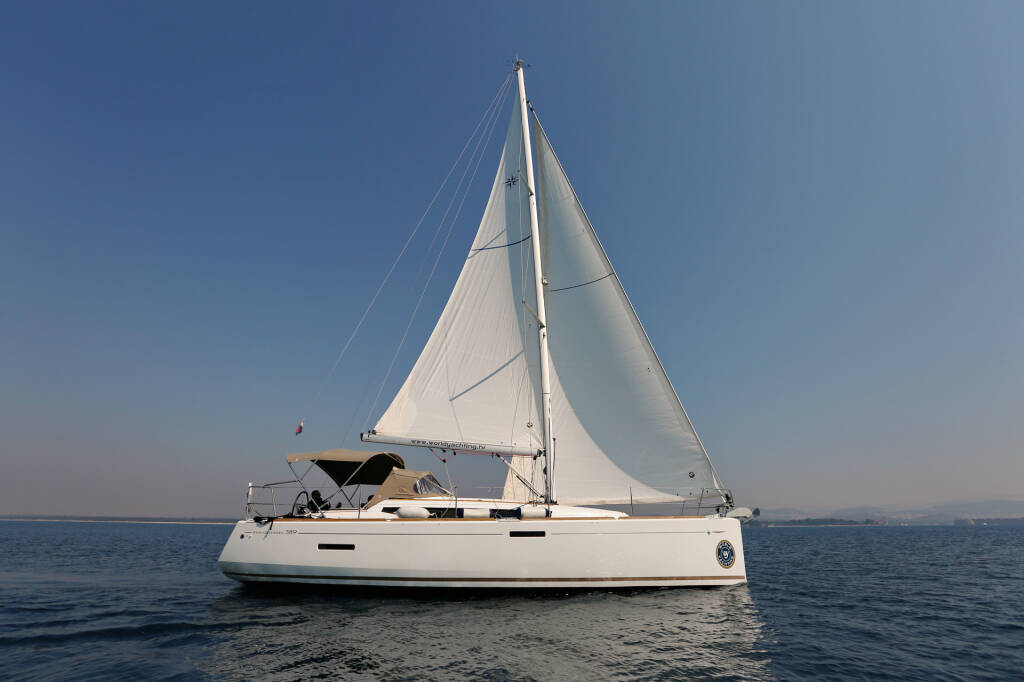 Sun Odyssey 389 Eol