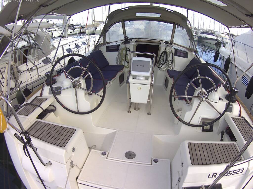 Sun Odyssey 409 Traveller