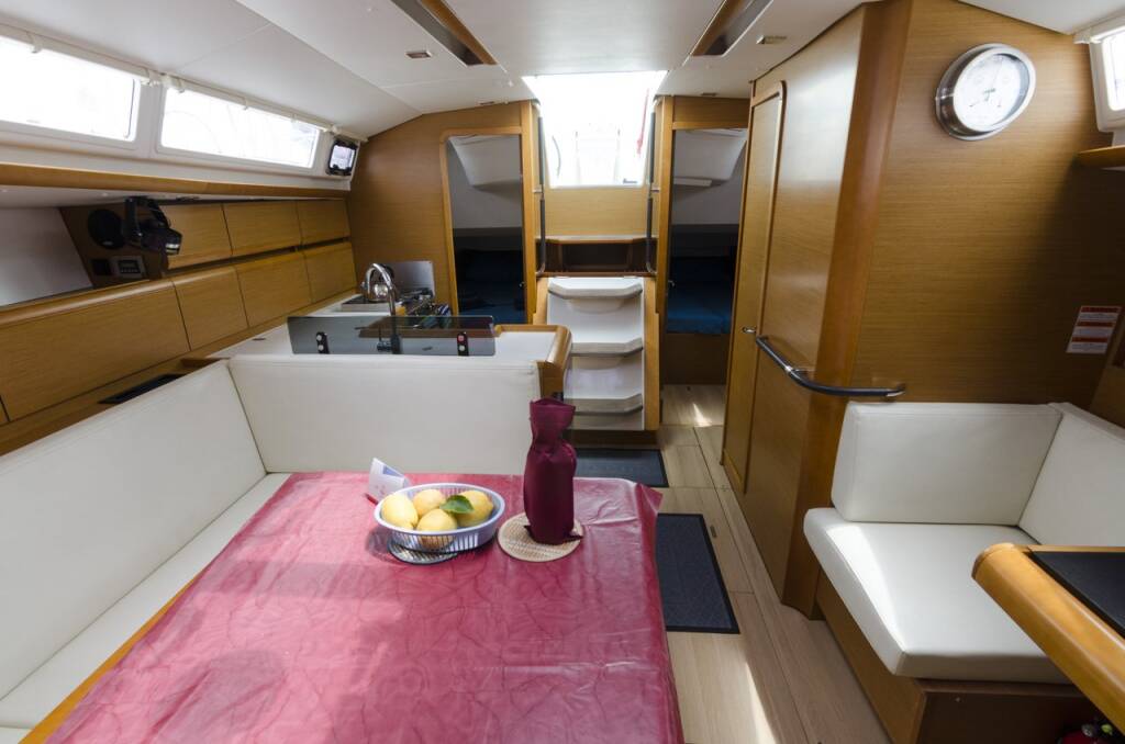 Sun Odyssey 409 Cecile