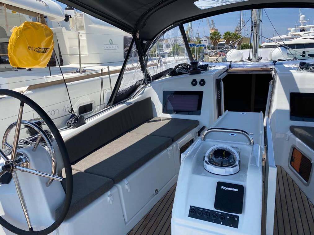 Sun Odyssey 410 Marelli