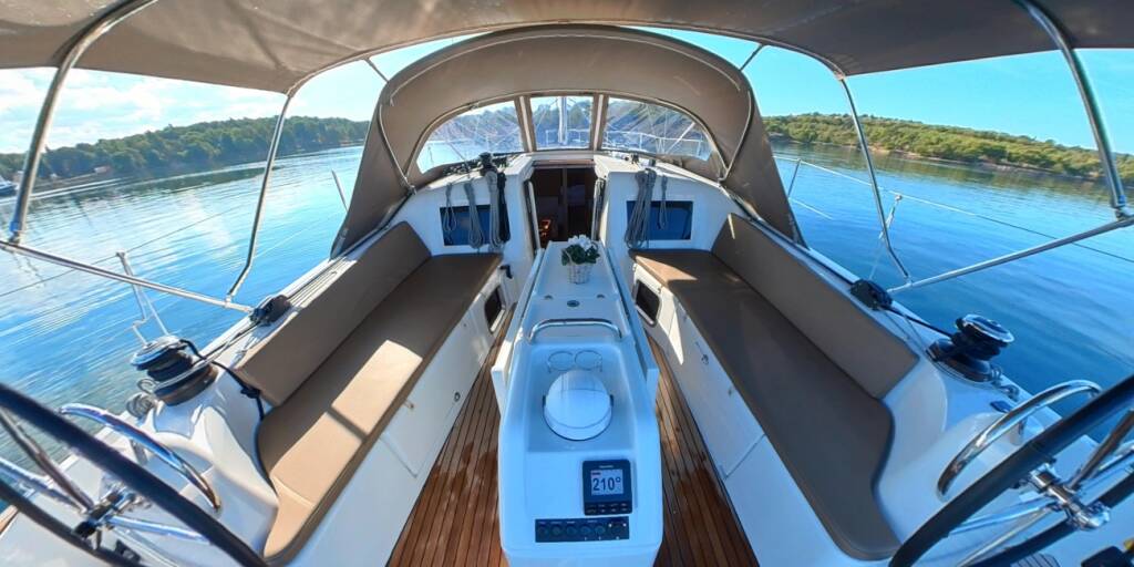 Sun Odyssey 410 Kingfisher