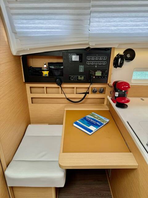 Sun Odyssey 410 Lucia