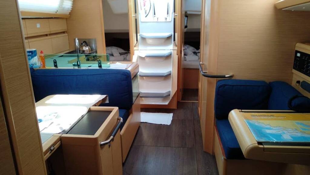 Sun Odyssey 419 Tumbleweed