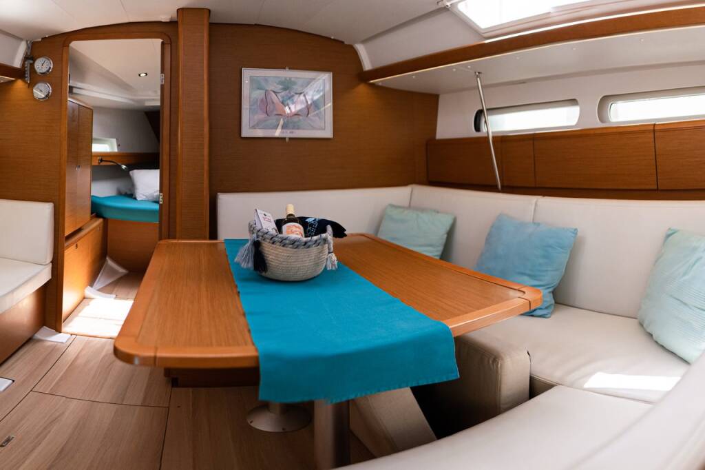 Sun Odyssey 419 Izzi