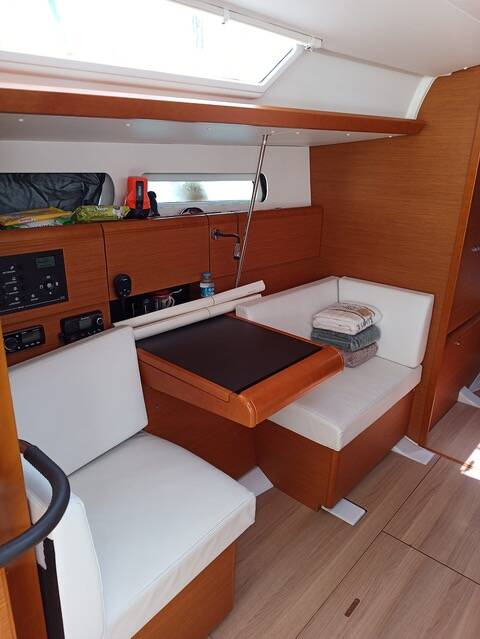 Sun Odyssey 419 Foxy