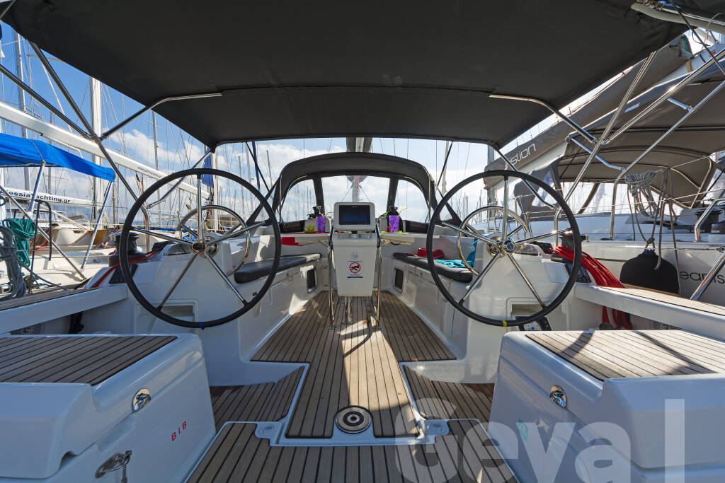 Sun Odyssey 419 Geva I