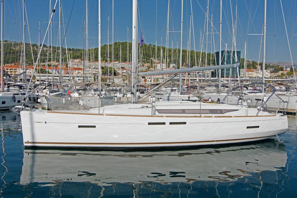 Sun Odyssey 419 Dorado