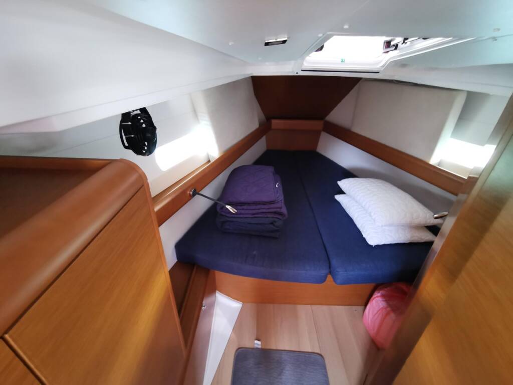 Sun Odyssey 419 Star Gazer