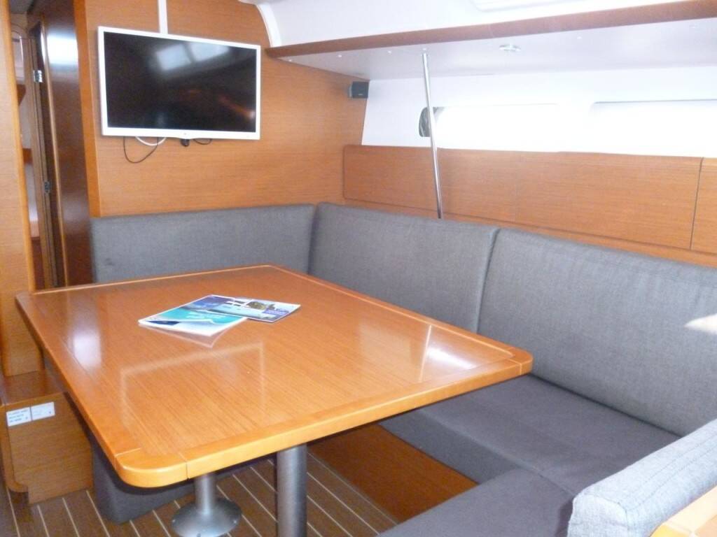 Sun Odyssey 439 Spirus