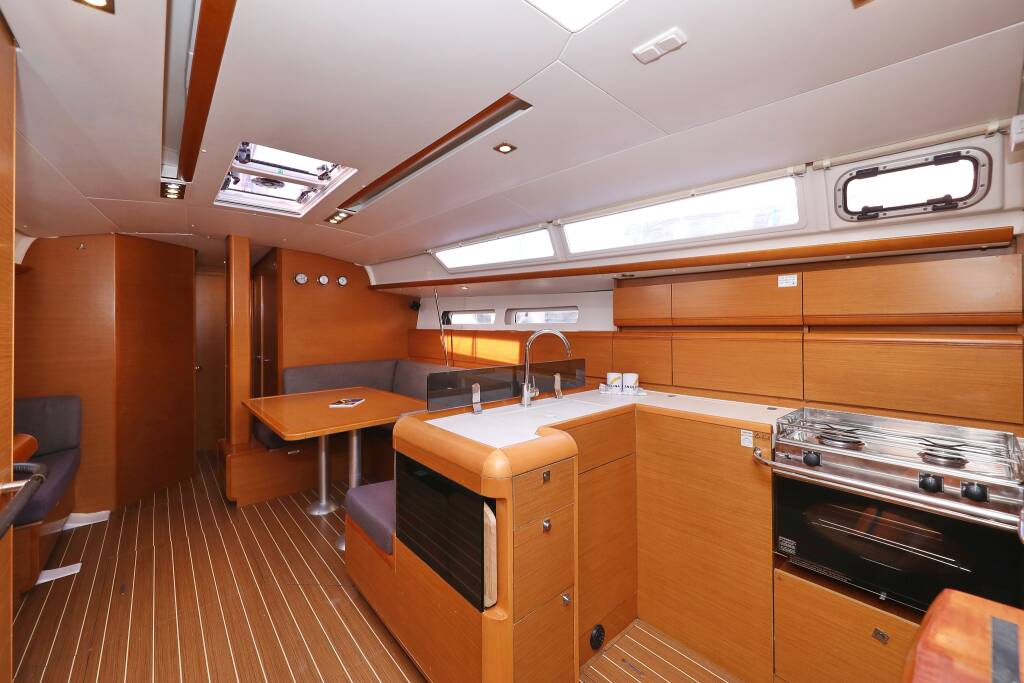 Sun Odyssey 439 Malin