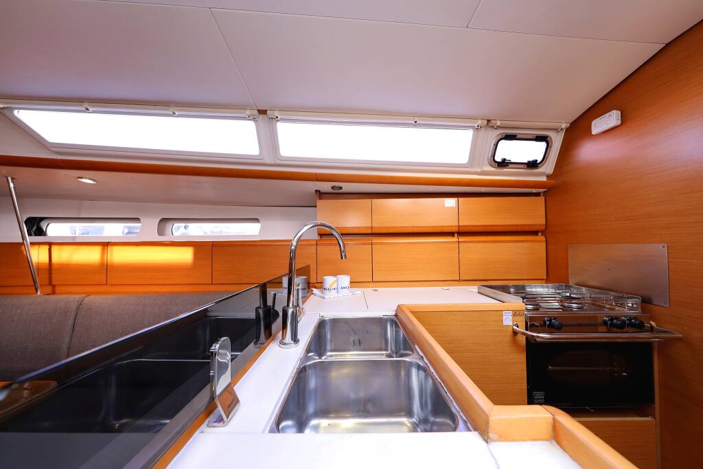 Sun Odyssey 439 Malin