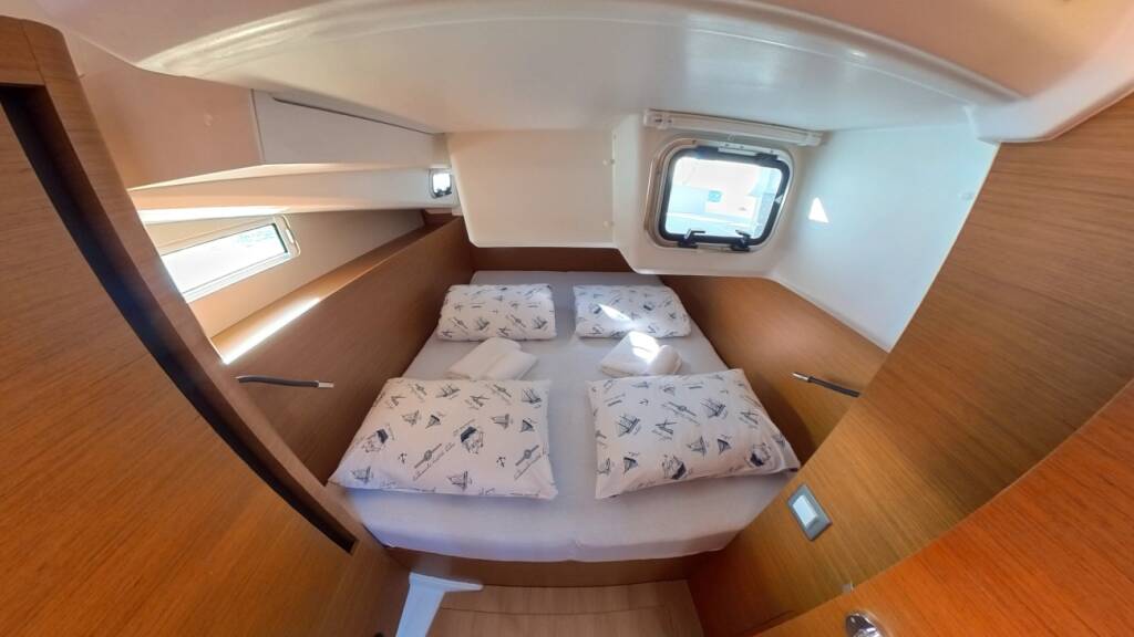 Sun Odyssey 440 Uri