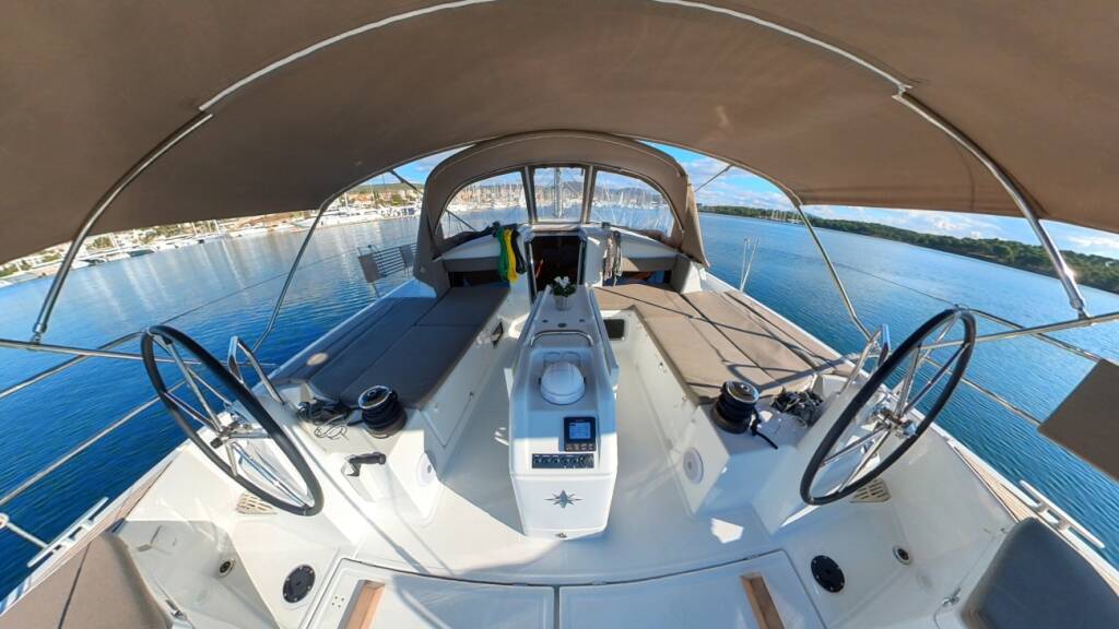 Sun Odyssey 440 Uri