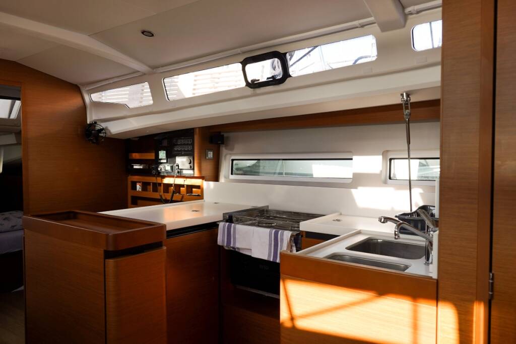 Sun Odyssey 440 Uri