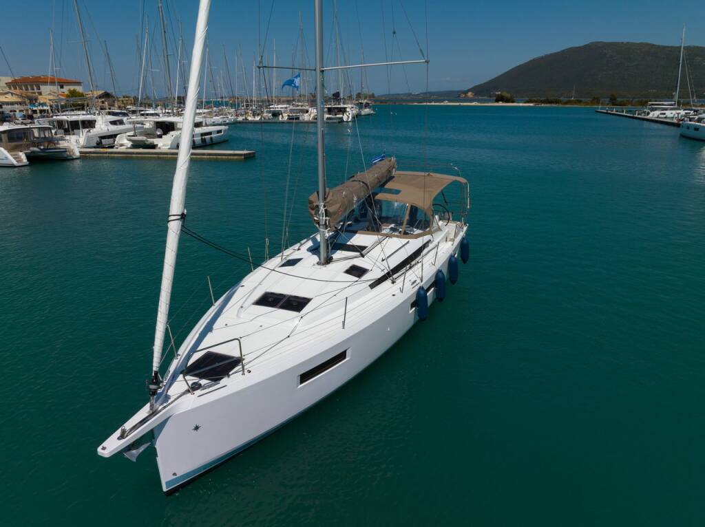 Sun Odyssey 440 Asteri