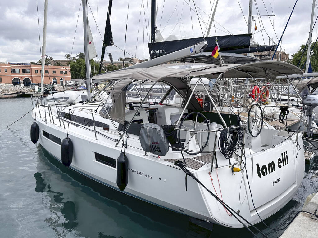 Sun Odyssey 440 tam elli