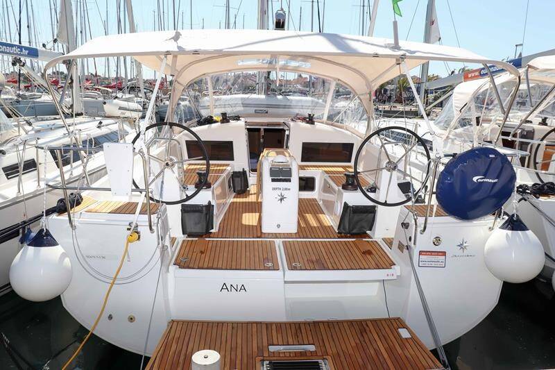 Sun Odyssey 440 Ana