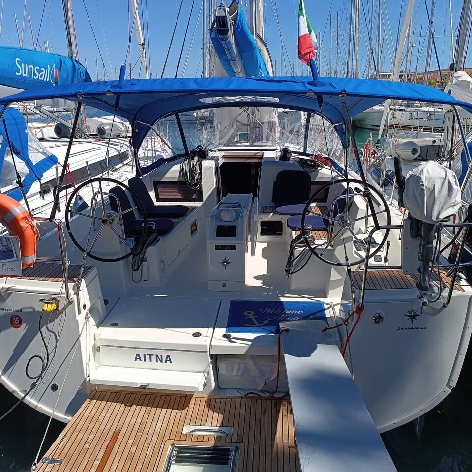 Sun Odyssey 440 Aitna