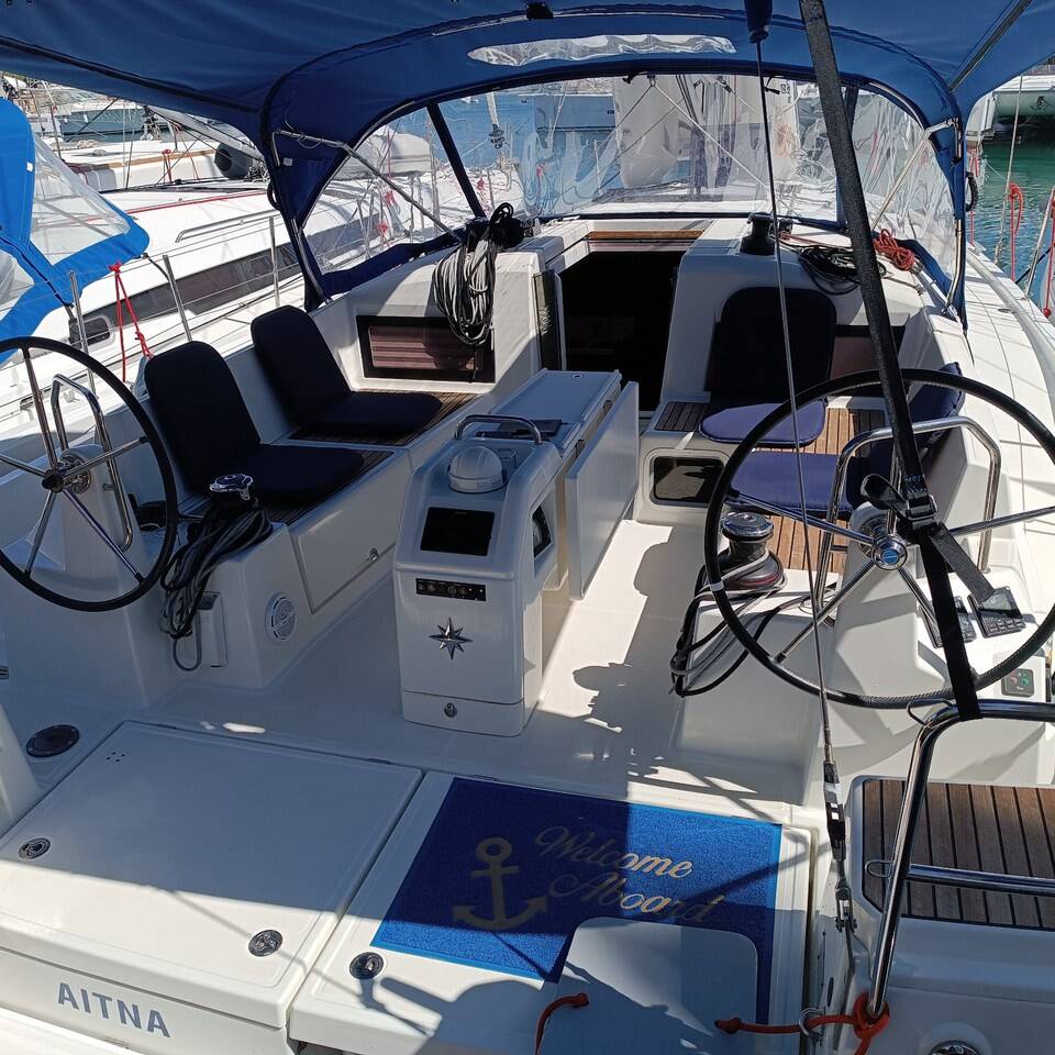 Sun Odyssey 440 Aitna