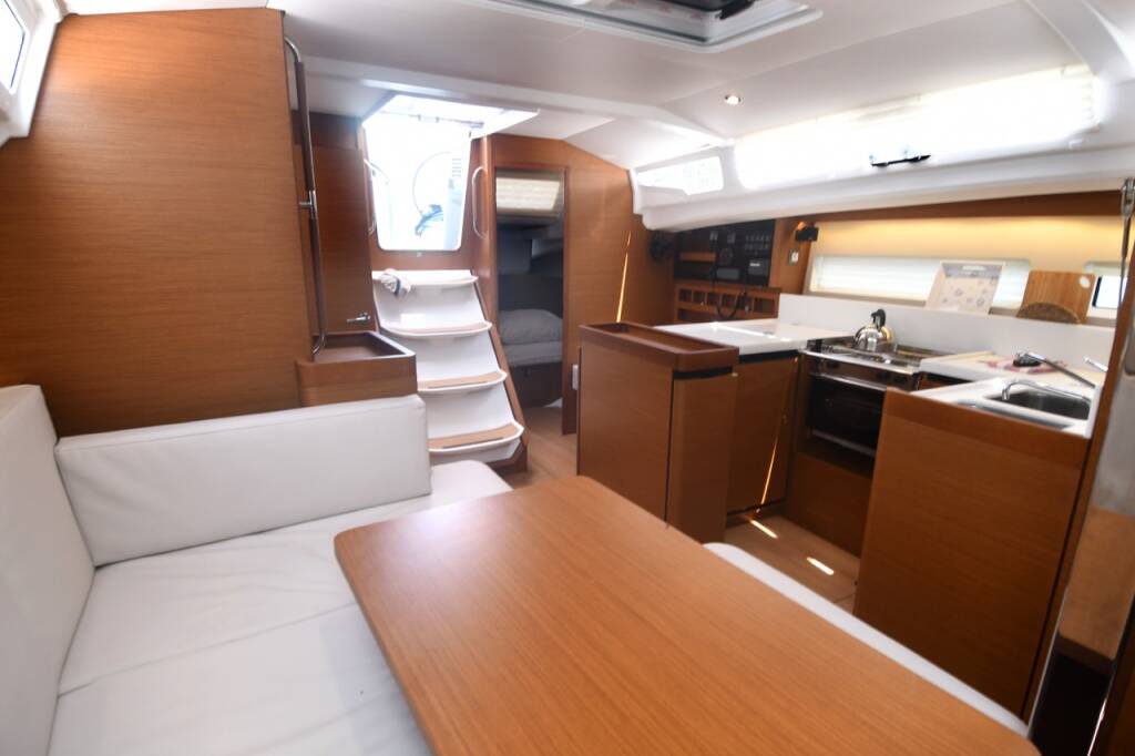 Sun Odyssey 440 Signum Alfa