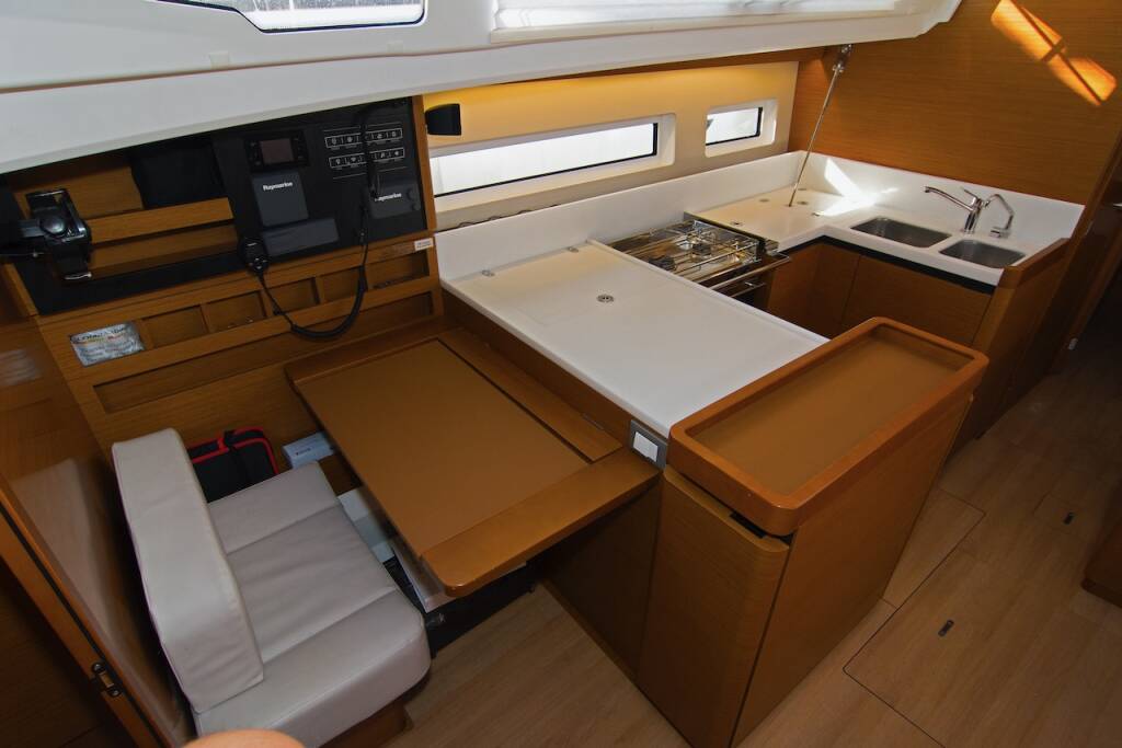 Sun Odyssey 440 Tanpopo