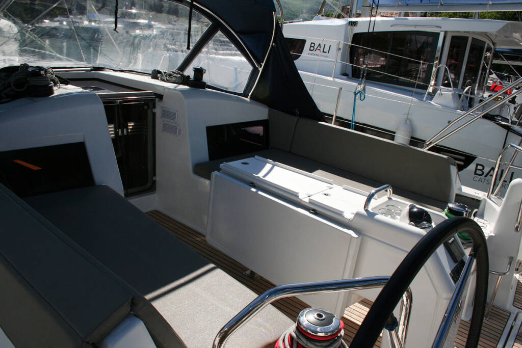 Sun Odyssey 440 Modesty