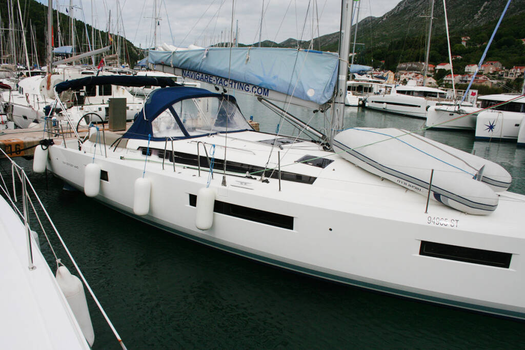 Sun Odyssey 440 Modesty