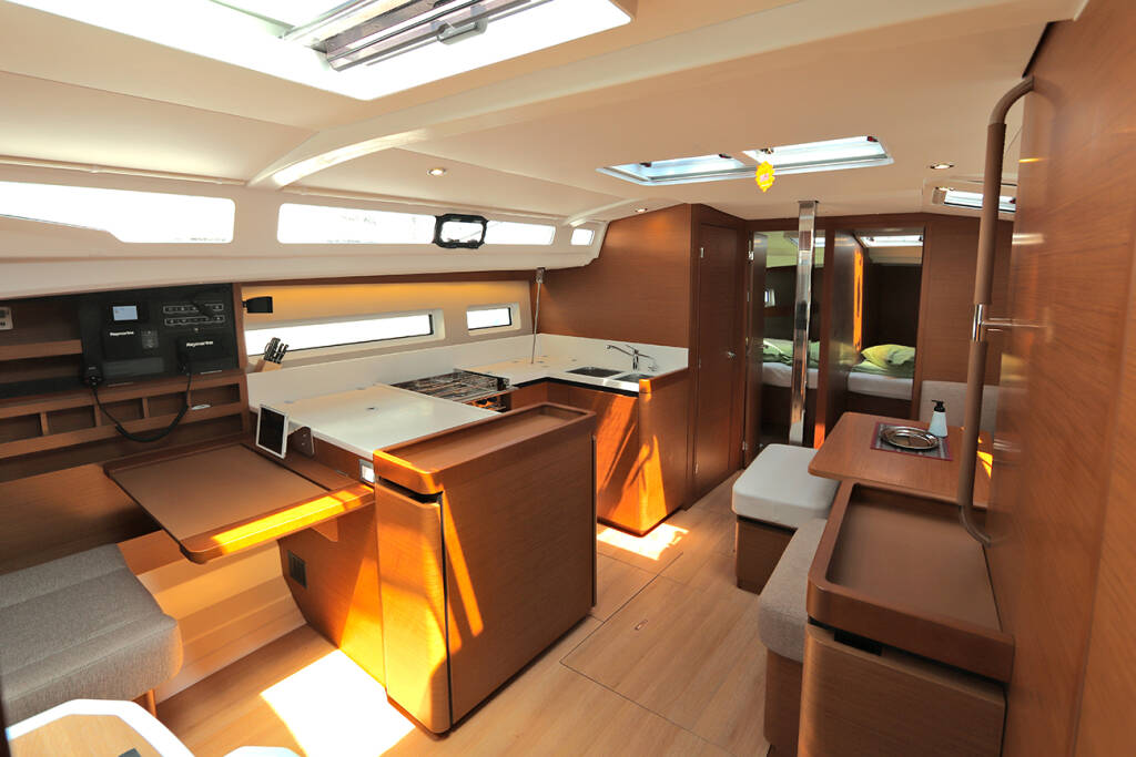 Sun Odyssey 440 Ermis