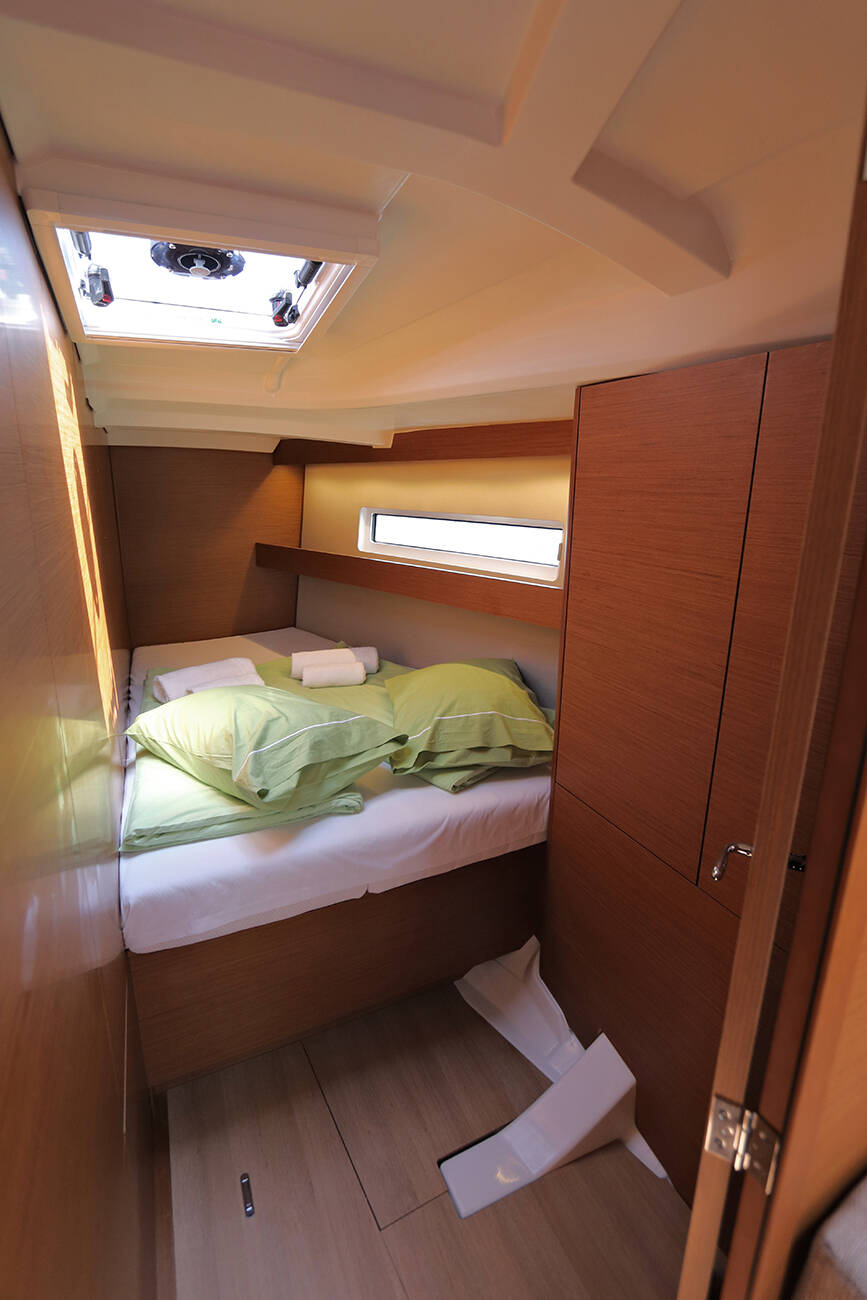 Sun Odyssey 440 Ermis