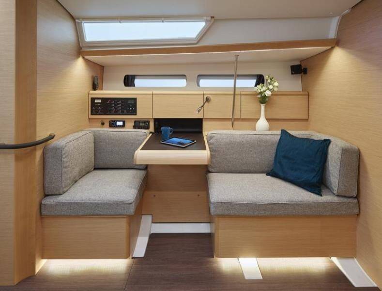 Sun Odyssey 449 PSARA 