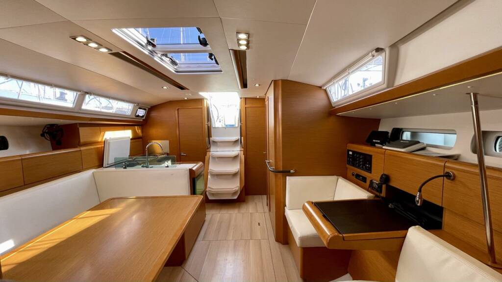 Sun Odyssey 449 Amelie