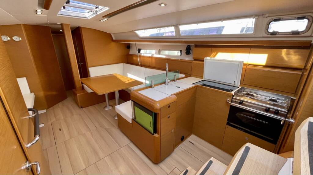 Sun Odyssey 449 Amelie