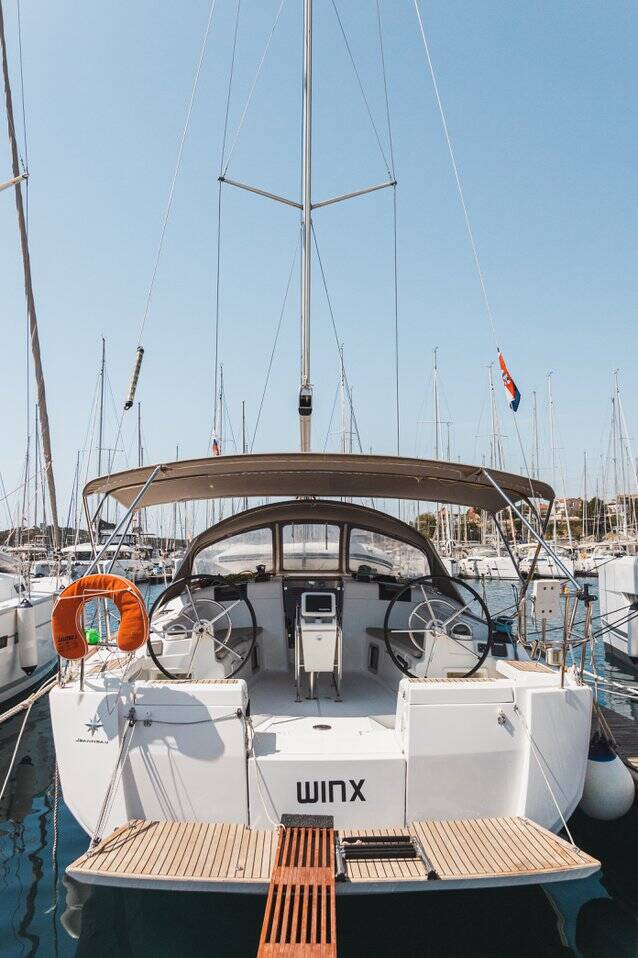 Sun Odyssey 449 Winx