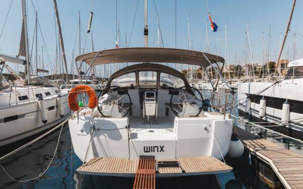 Sun Odyssey 449 Winx