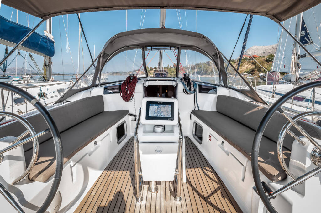 Sun Odyssey 449 Fos