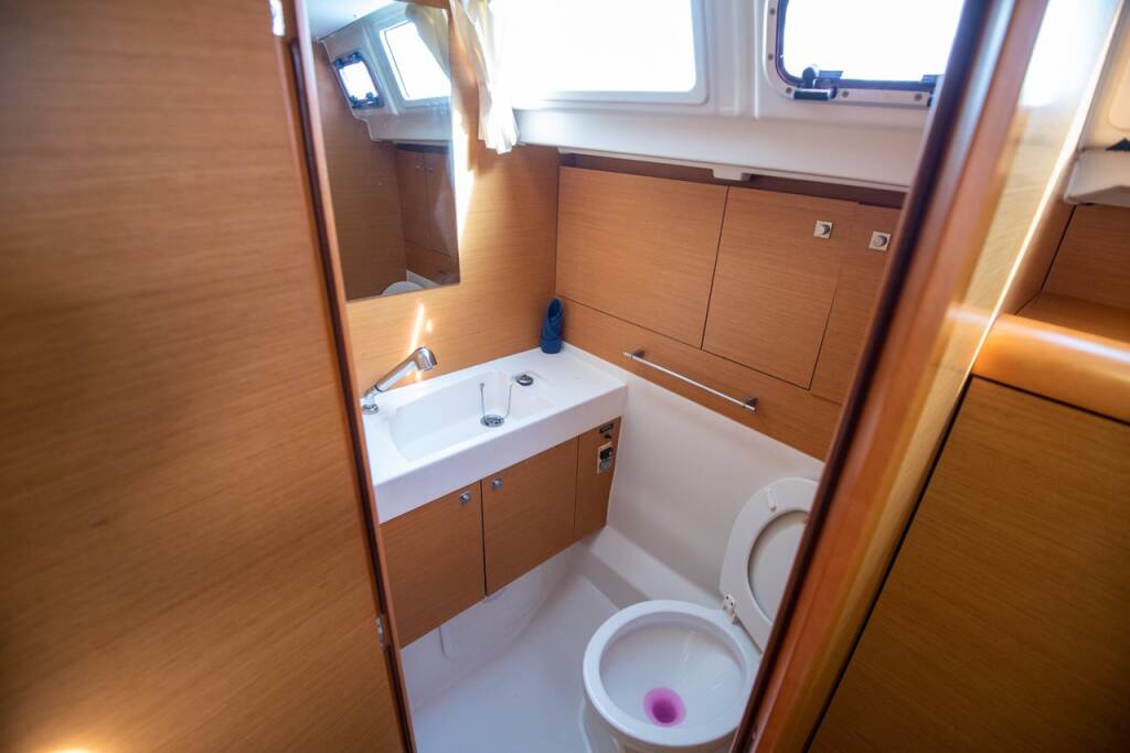 Sun Odyssey 469 Chinon 2