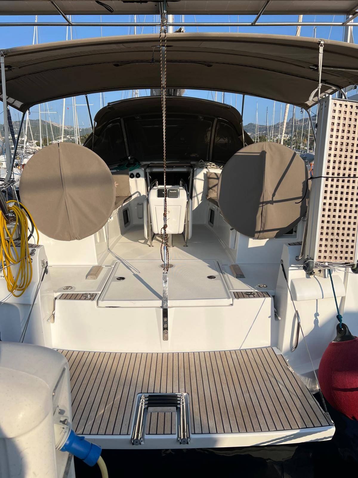 Sun Odyssey 479 Lucky Rain