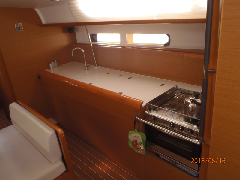 Sun Odyssey 479 Guinness