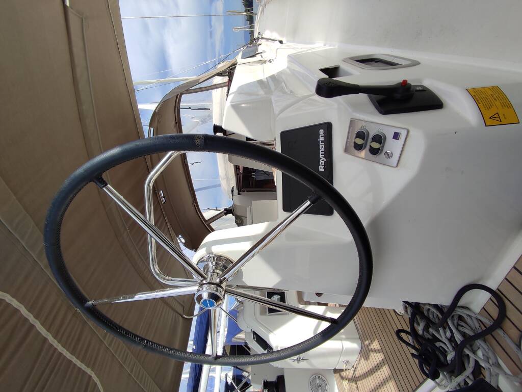 Sun Odyssey 490 White Pearl