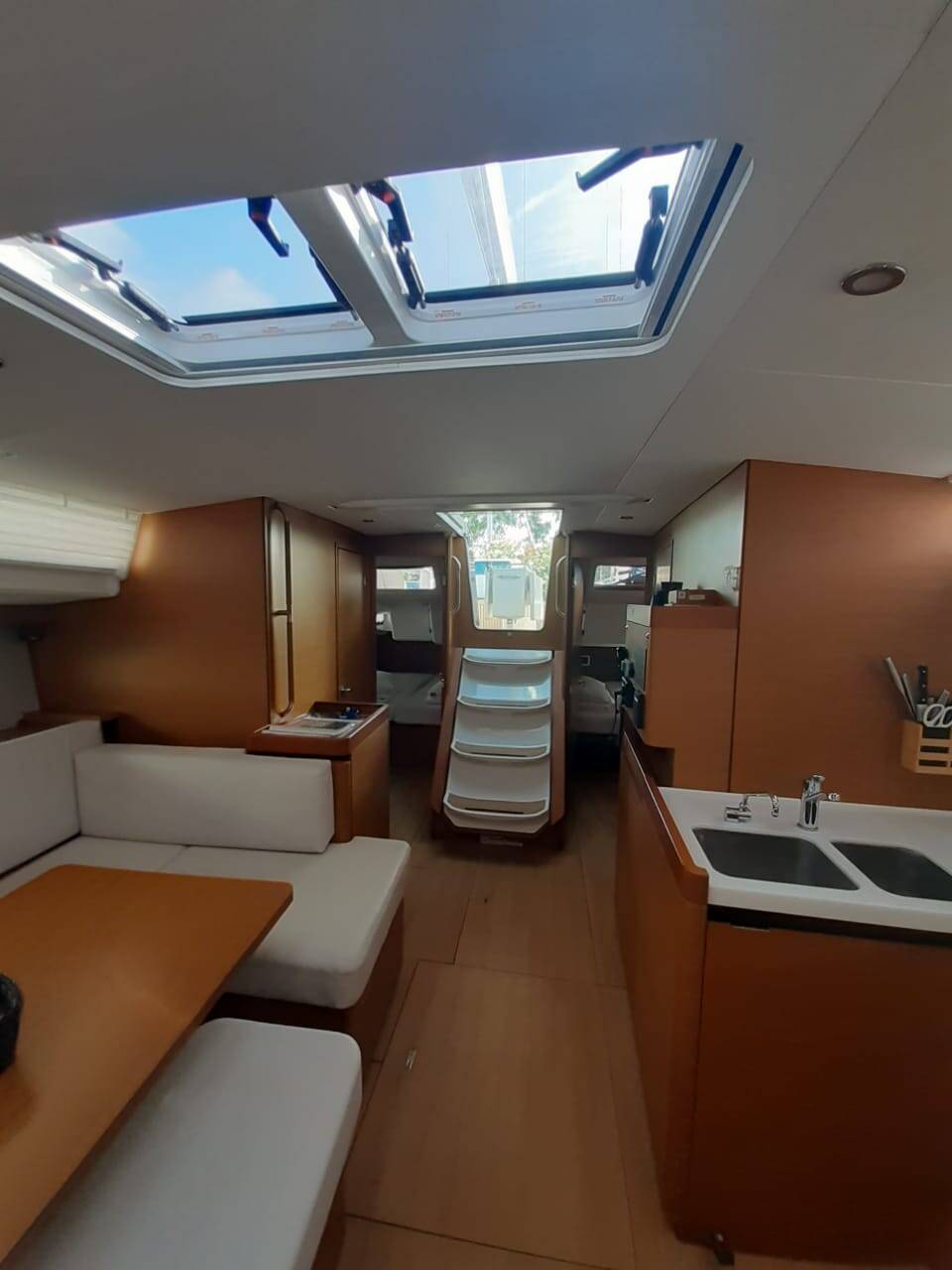 Sun Odyssey 490 White Pearl