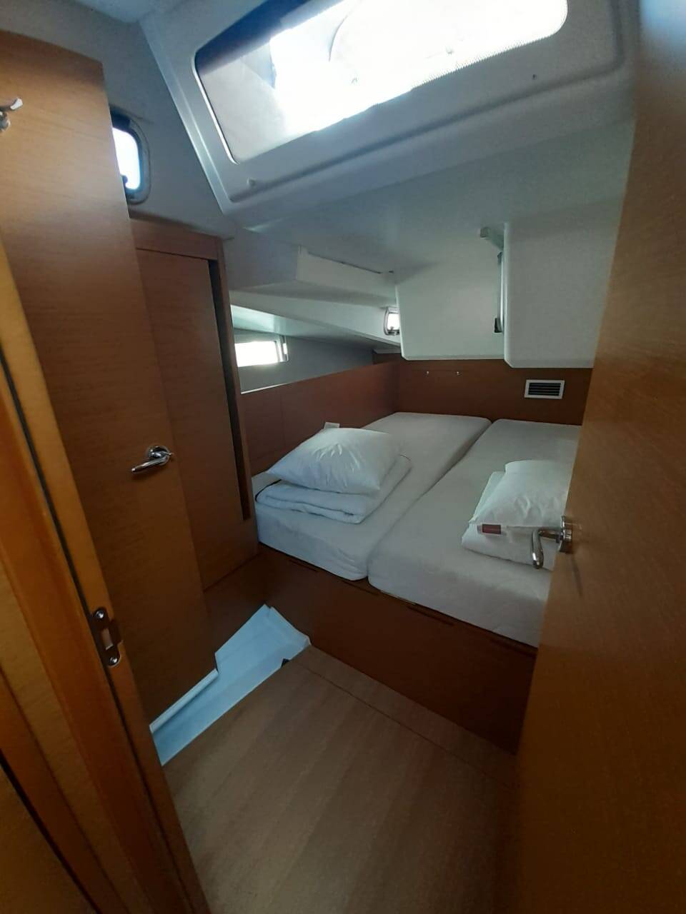 Sun Odyssey 490 White Pearl