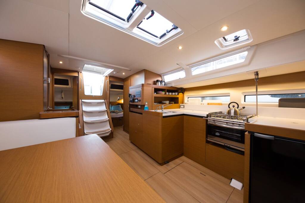 Sun Odyssey 490 Senorita