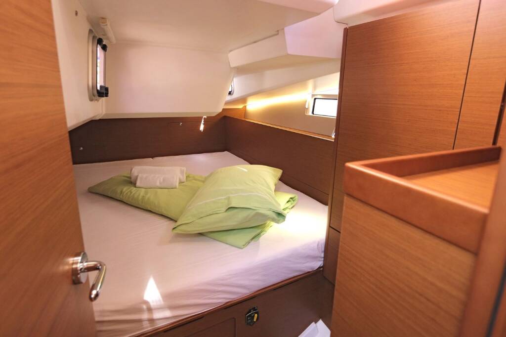 Sun Odyssey 490 Avra