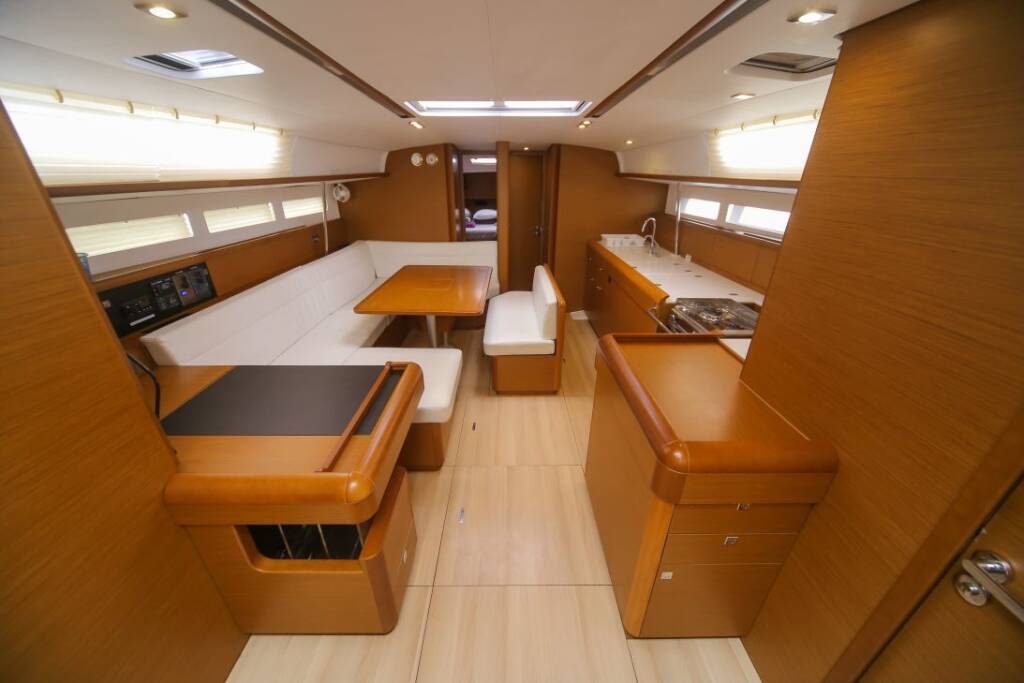 Sun Odyssey 519 MALAKE 