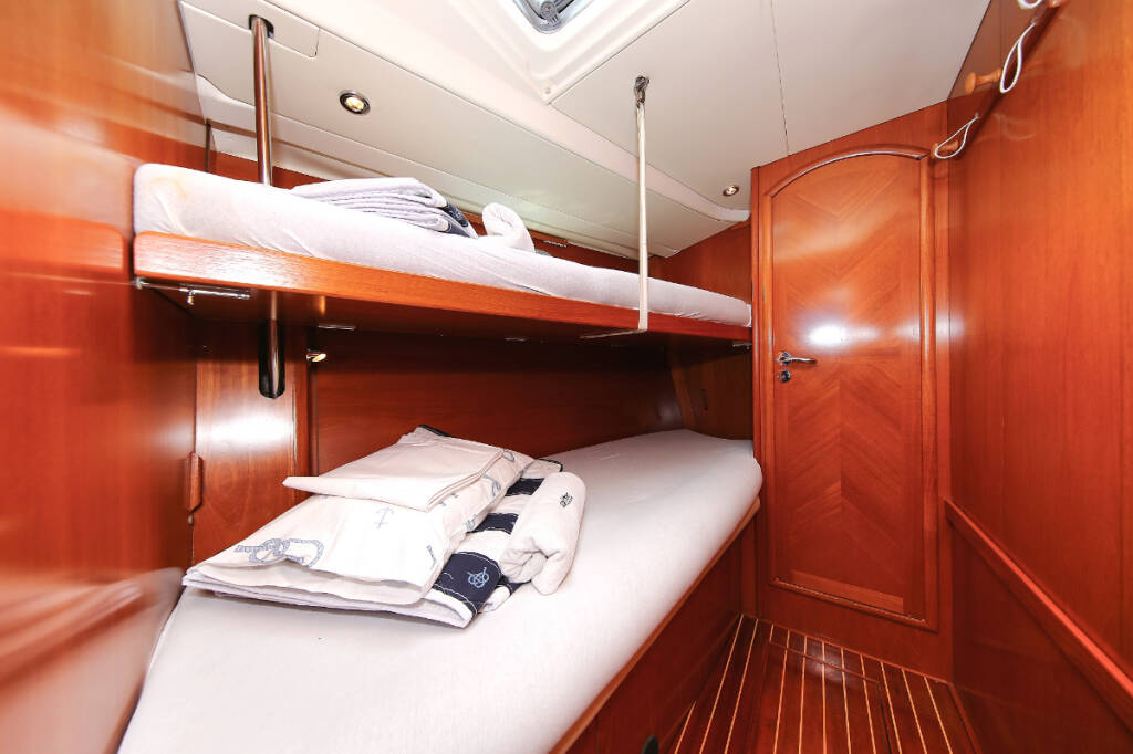 Sun Odyssey 54 DS Ocean Queen